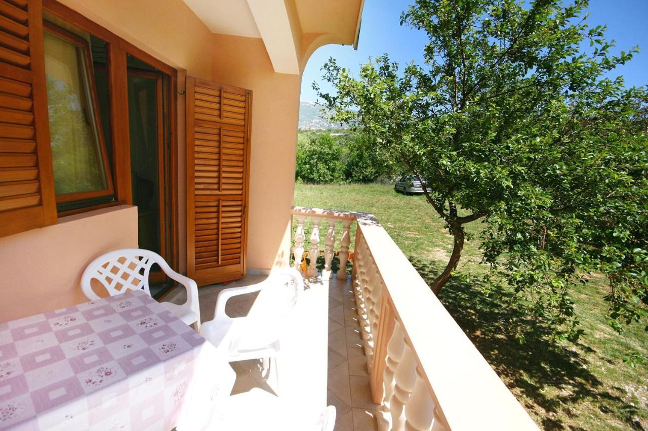 Apartments With A Parking Space Rovanjska, Paklenica - 6209 Bagian luar foto